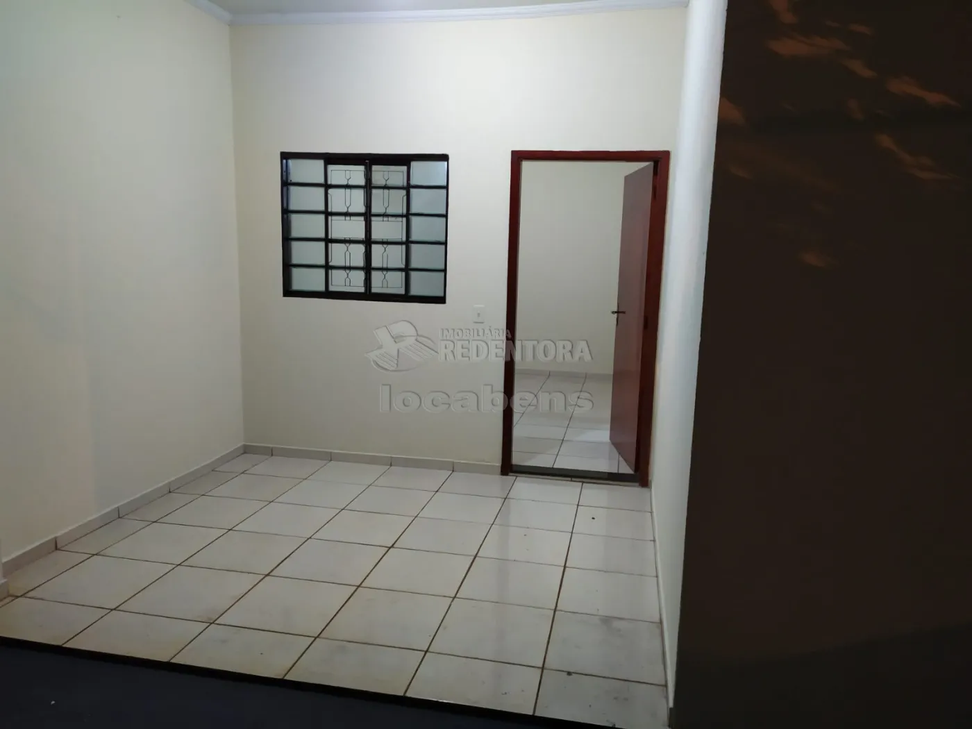 Comprar Casa / Padrão em São José do Rio Preto R$ 250.000,00 - Foto 2