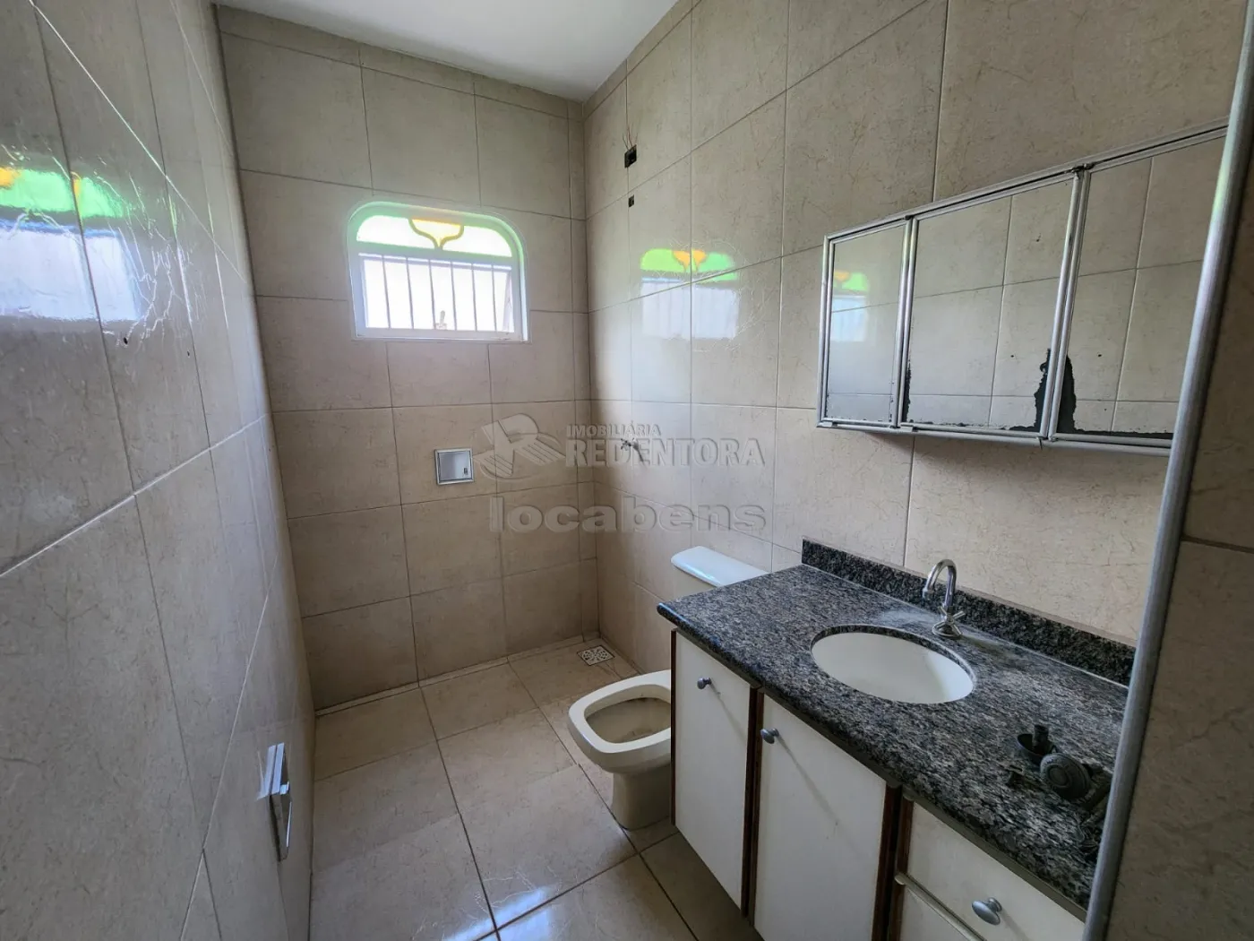 Alugar Casa / Padrão em São José do Rio Preto R$ 1.800,00 - Foto 8