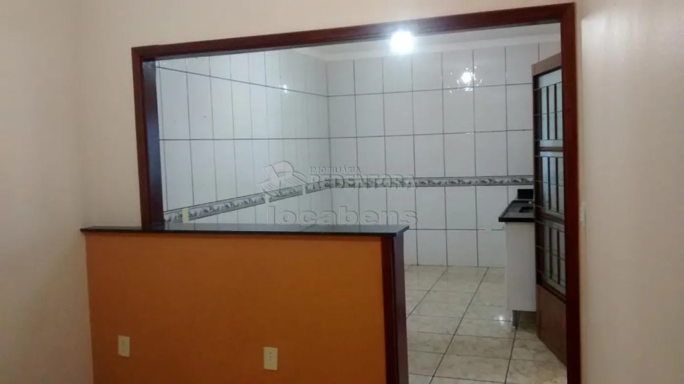 Comprar Casa / Padrão em São José do Rio Preto R$ 200.000,00 - Foto 3