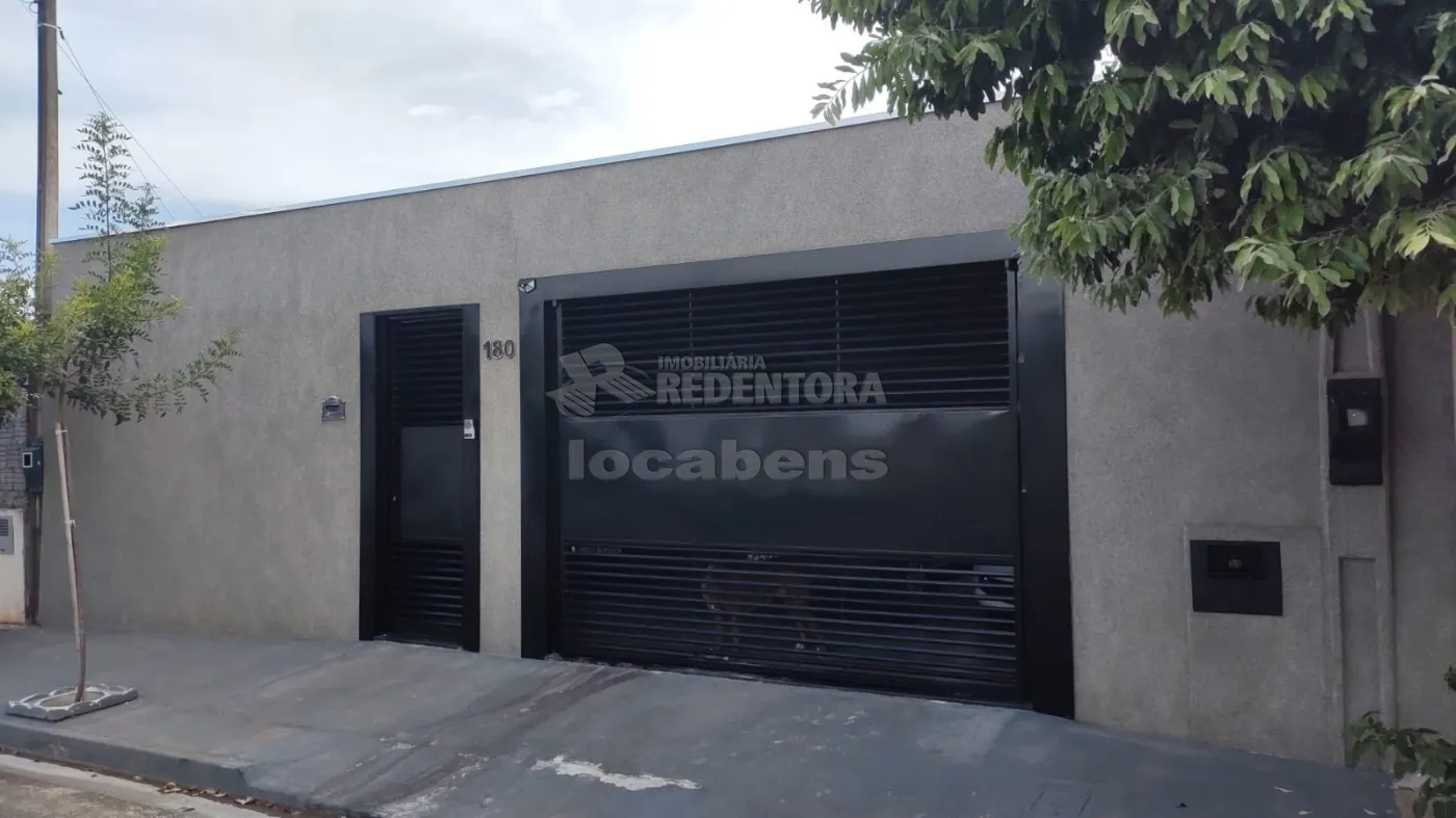 Alugar Casa / Padrão em São José do Rio Preto R$ 1.450,00 - Foto 1