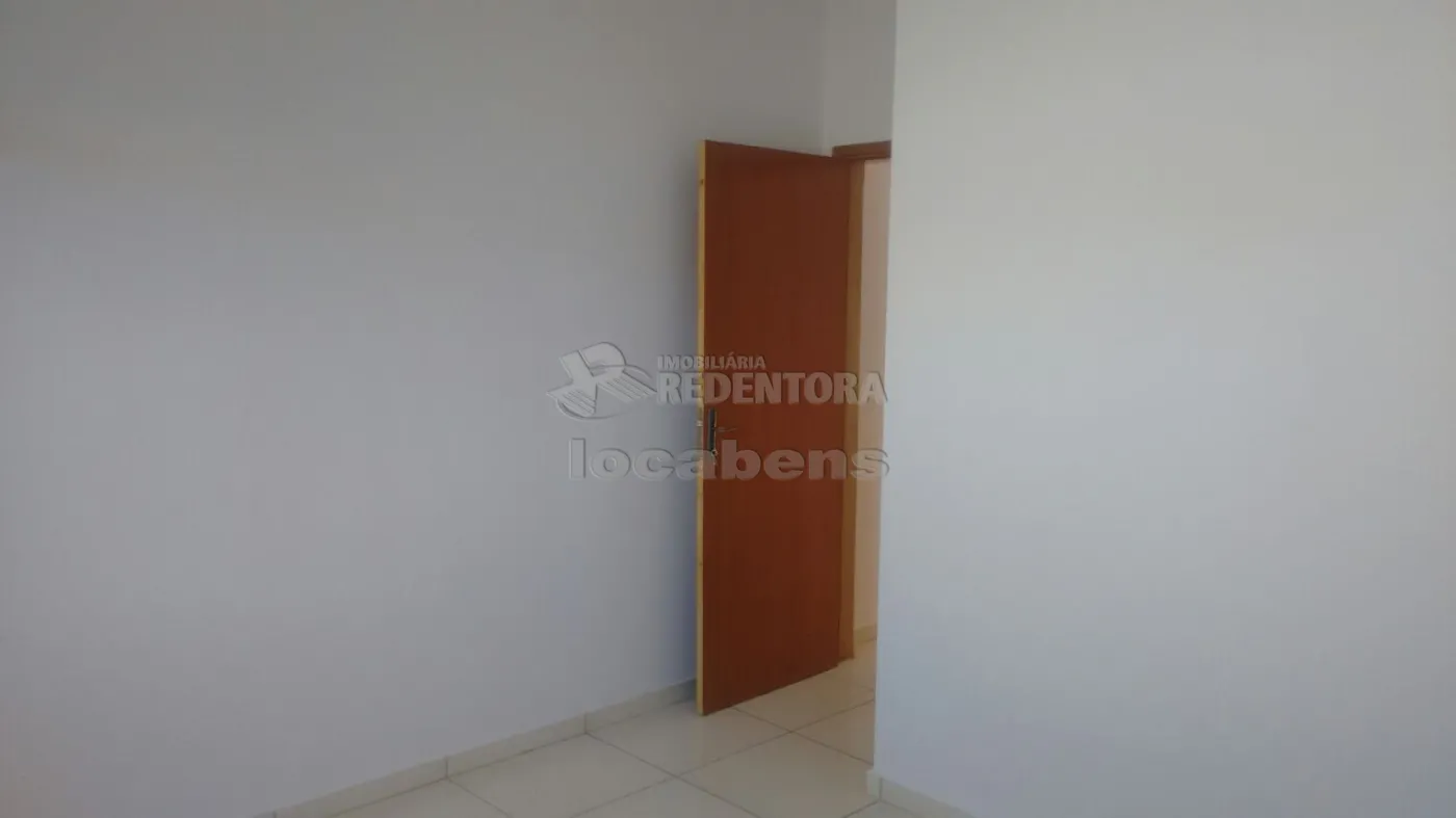 Comprar Casa / Padrão em São José do Rio Preto R$ 280.000,00 - Foto 6