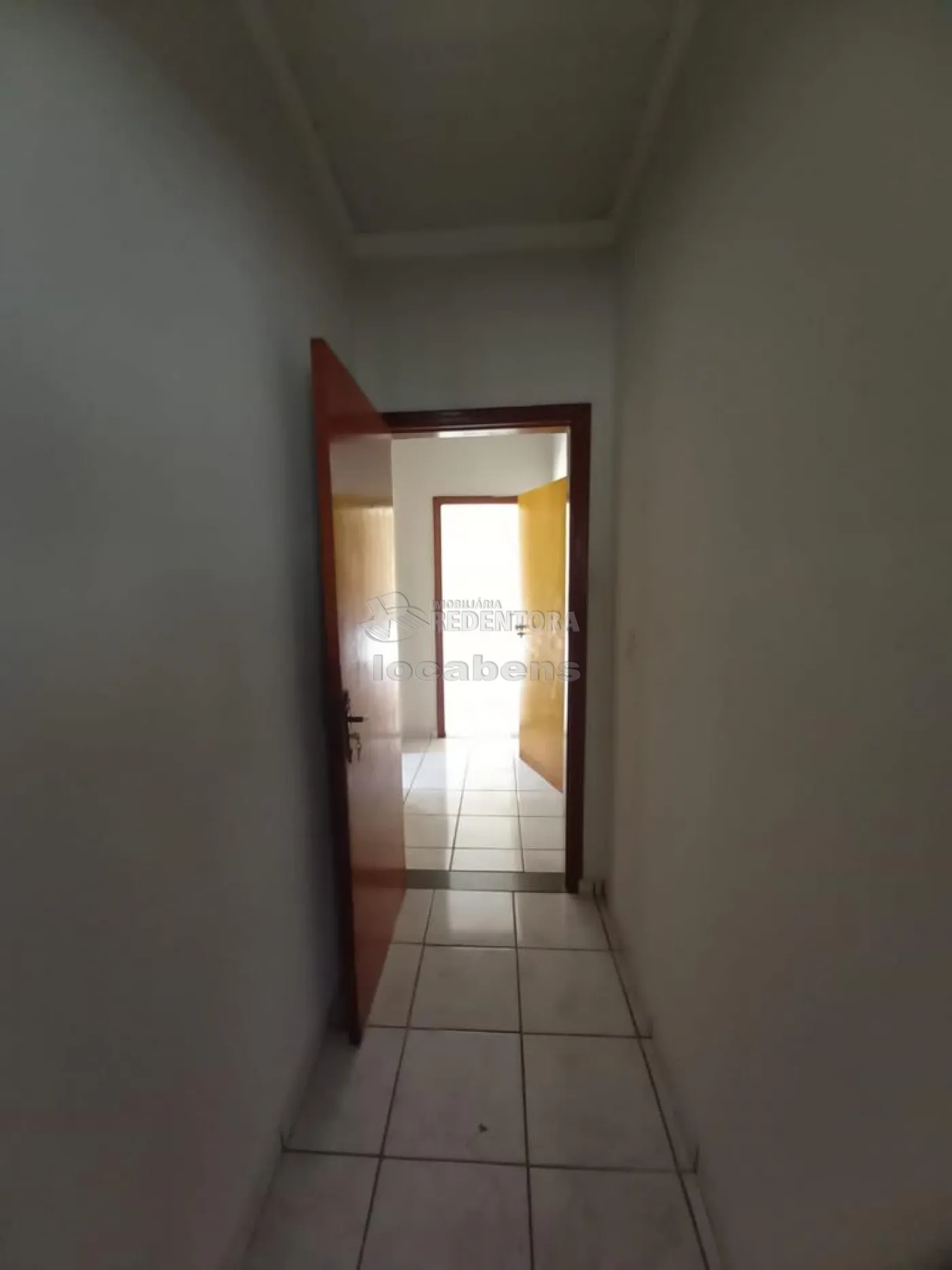 Alugar Casa / Padrão em São José do Rio Preto R$ 2.200,00 - Foto 13