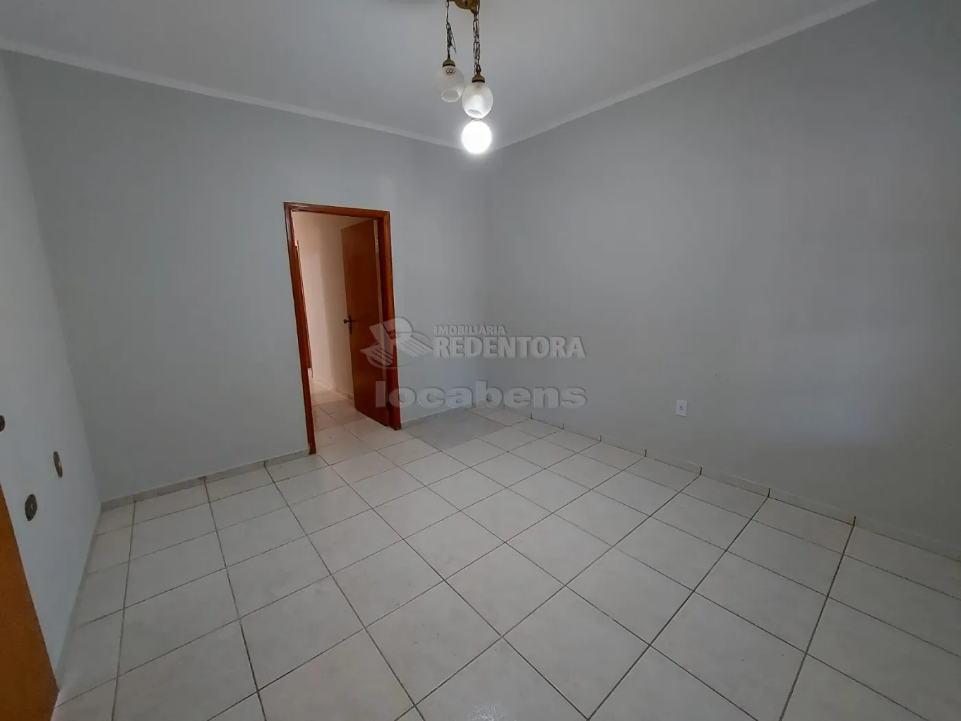 Comprar Casa / Padrão em São José do Rio Preto R$ 480.000,00 - Foto 1
