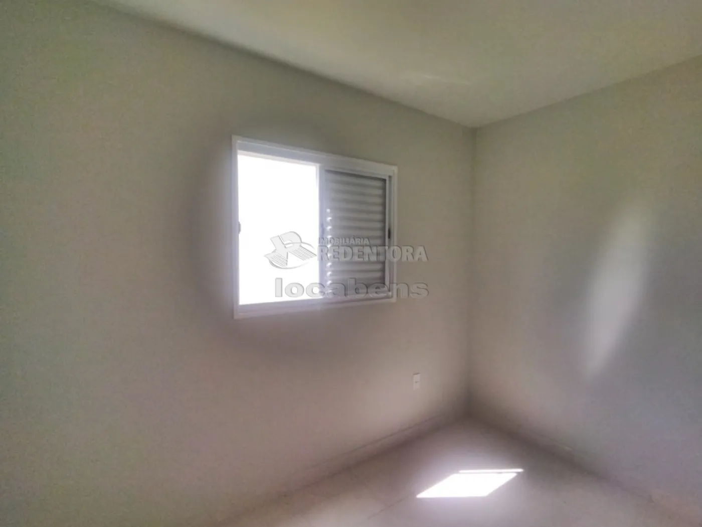 Alugar Casa / Condomínio em São José do Rio Preto R$ 700,00 - Foto 9