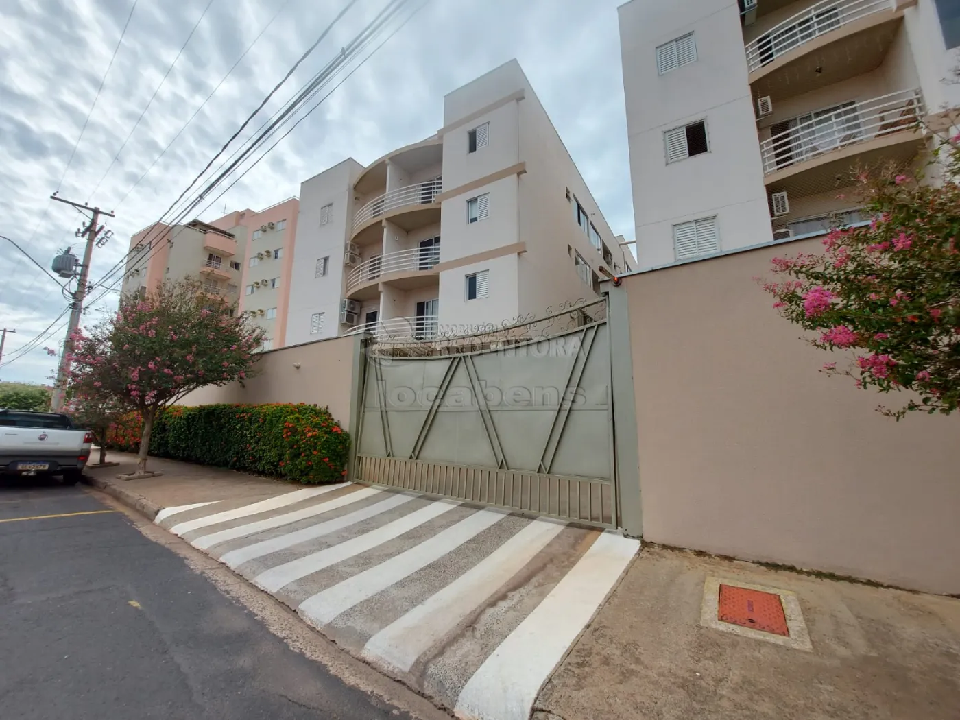 Comprar Apartamento / Padrão em São José do Rio Preto R$ 450.000,00 - Foto 13