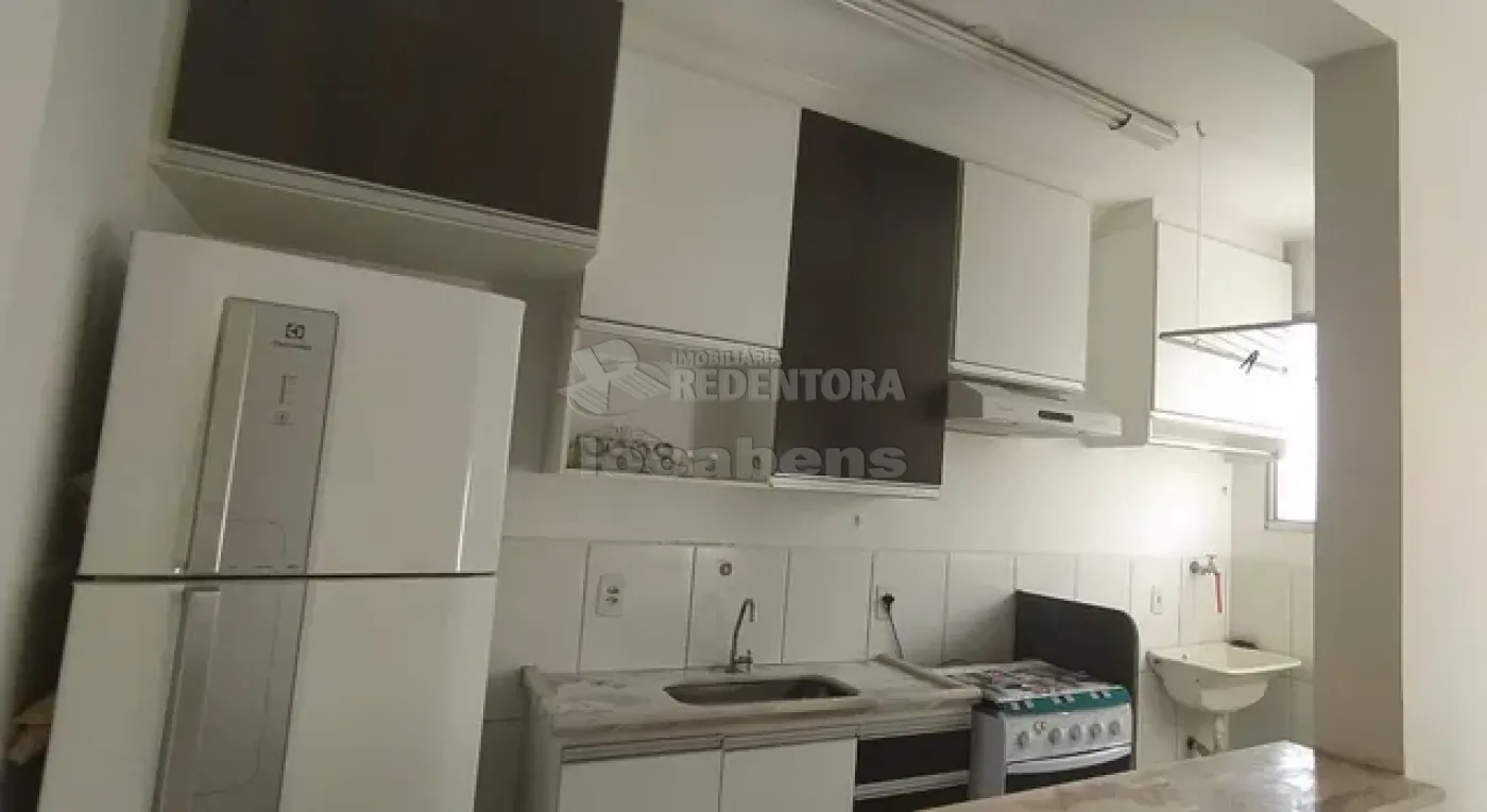 Comprar Apartamento / Padrão em São José do Rio Preto R$ 240.000,00 - Foto 1