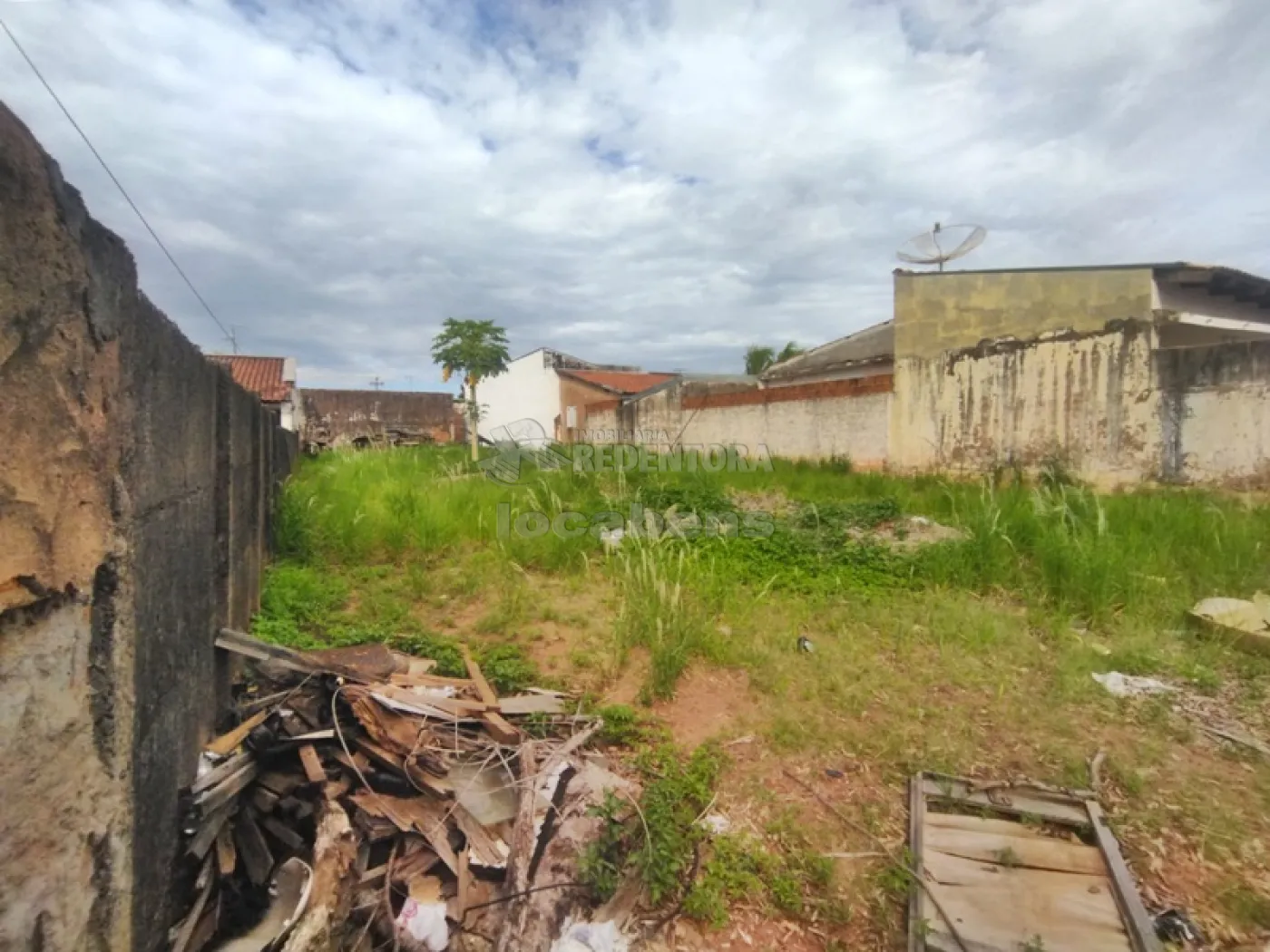 Comprar Terreno / Padrão em São José do Rio Preto R$ 610.000,00 - Foto 4