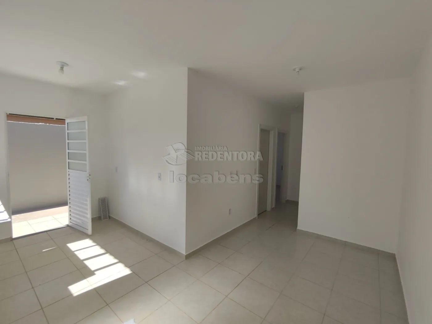 Alugar Casa / Padrão em São José do Rio Preto apenas R$ 800,00 - Foto 2