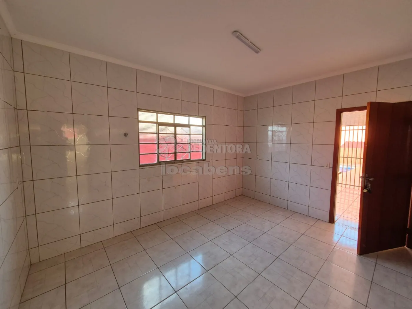 Alugar Casa / Padrão em São José do Rio Preto R$ 2.000,00 - Foto 4