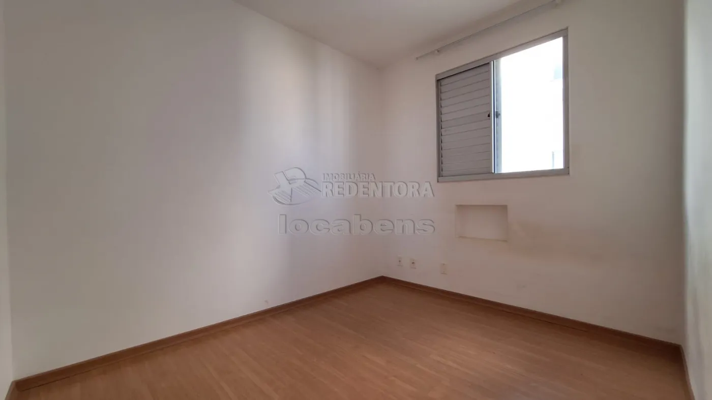 Alugar Apartamento / Padrão em São José do Rio Preto R$ 700,00 - Foto 8