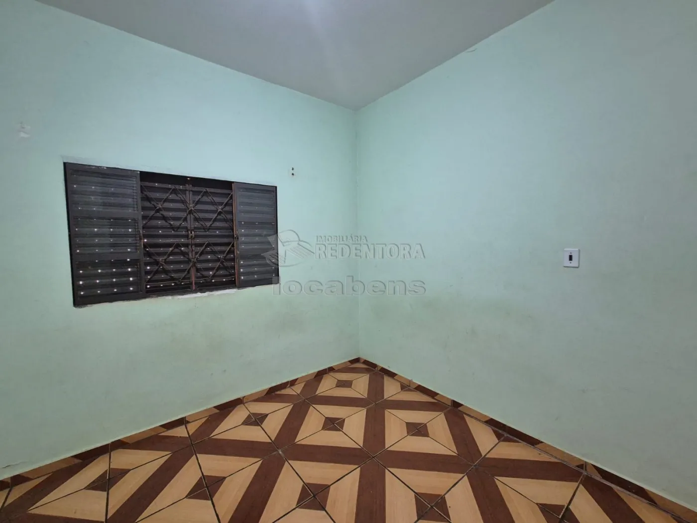 Alugar Casa / Padrão em São José do Rio Preto R$ 1.390,00 - Foto 5