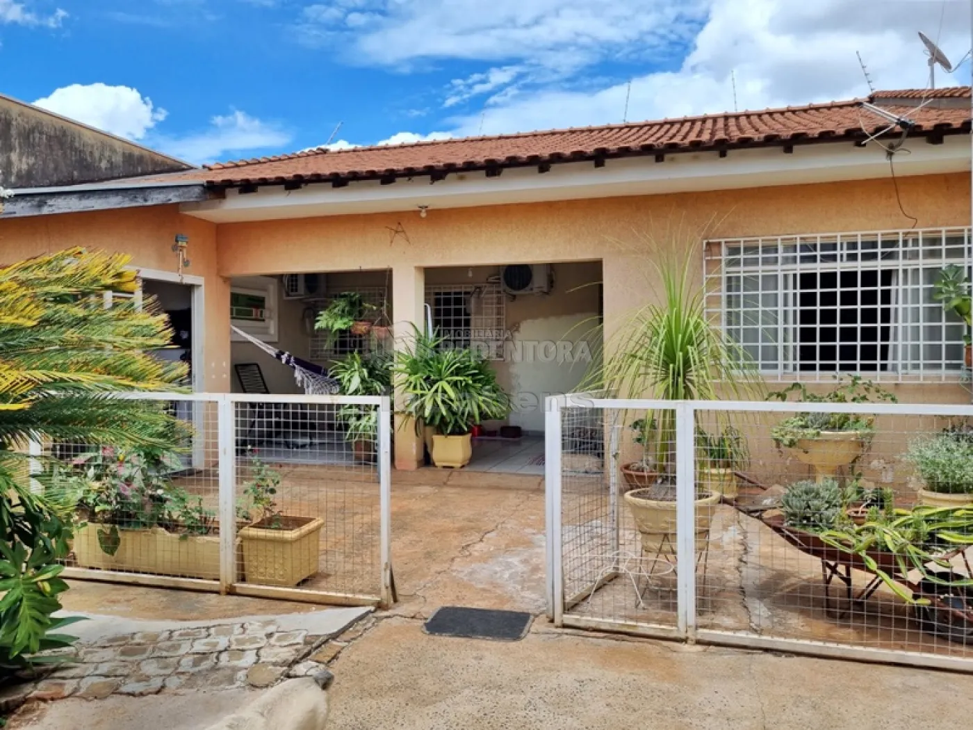 Comprar Casa / Padrão em São José do Rio Preto R$ 275.000,00 - Foto 13