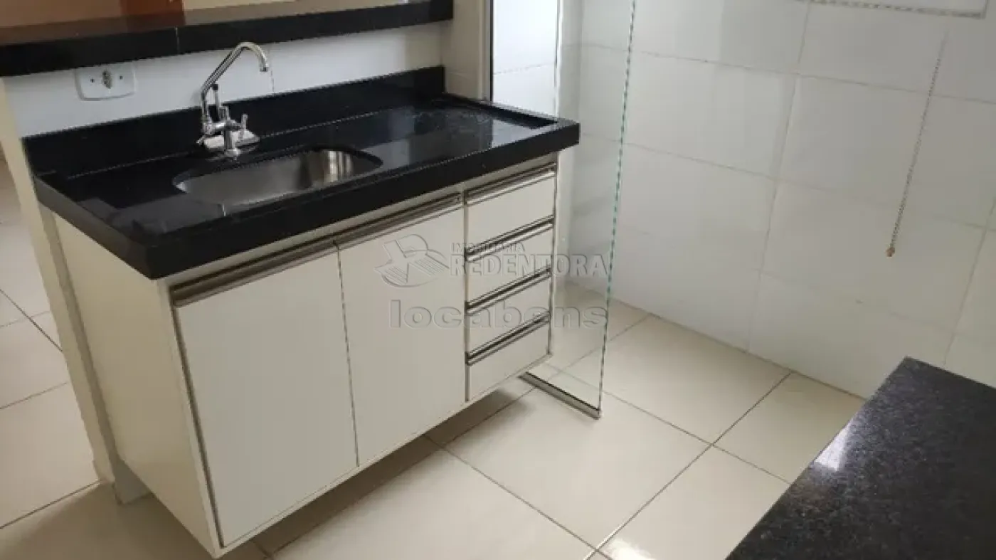 Comprar Apartamento / Padrão em São José do Rio Preto R$ 235.000,00 - Foto 12