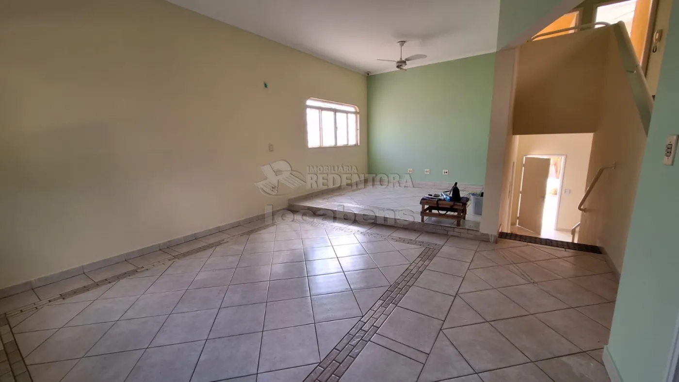 Alugar Casa / Padrão em São José do Rio Preto R$ 3.500,00 - Foto 2