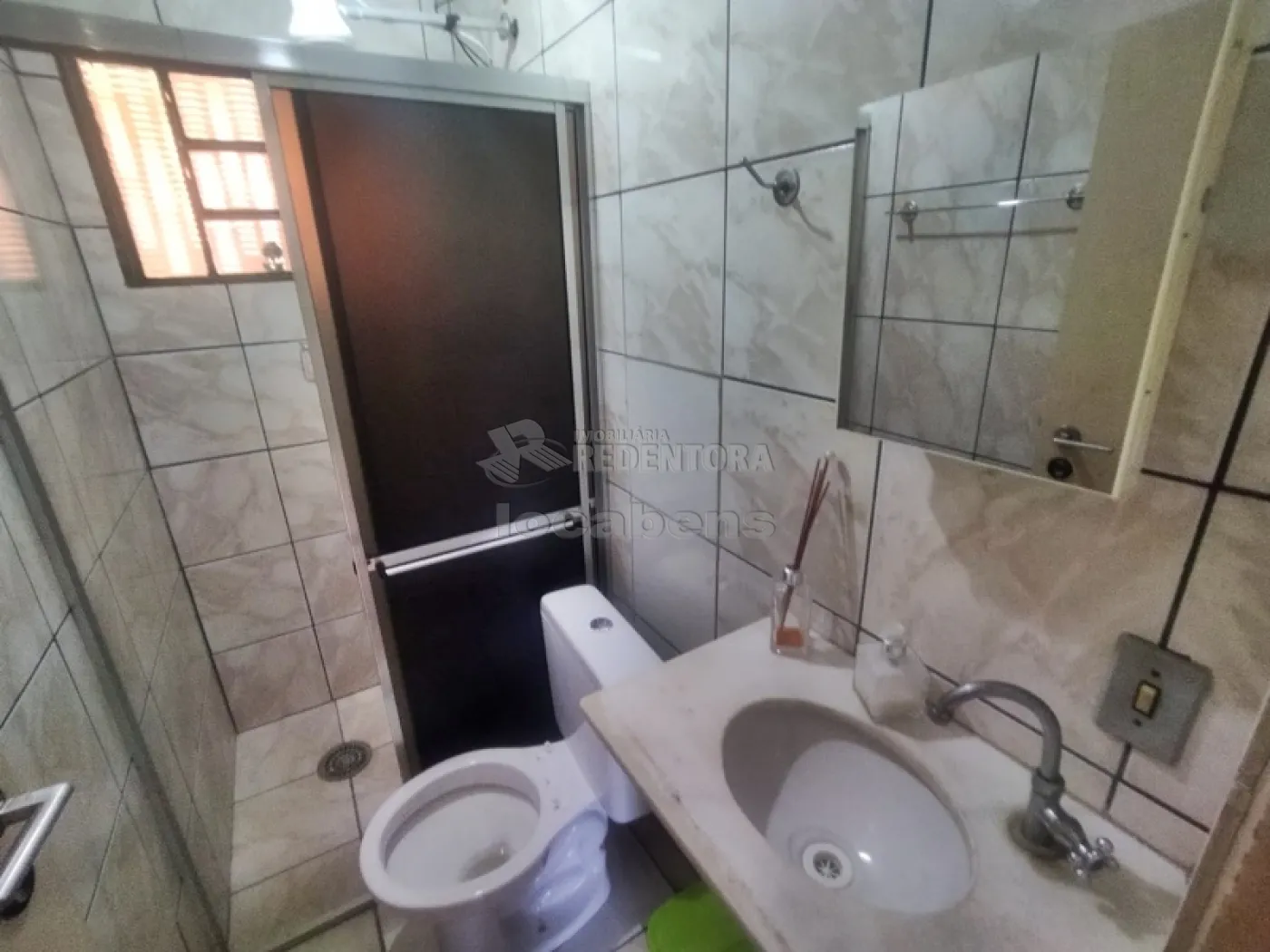 Alugar Casa / Padrão em São José do Rio Preto R$ 900,00 - Foto 9