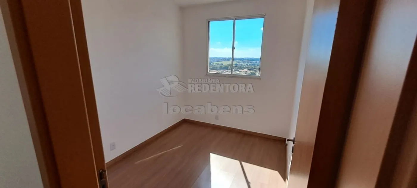 Comprar Apartamento / Padrão em São José do Rio Preto R$ 275.000,00 - Foto 21