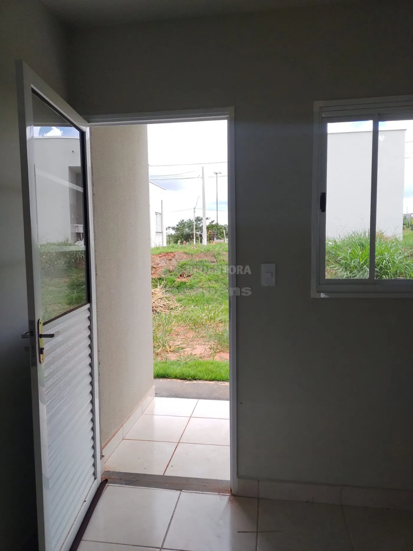 Comprar Casa / Condomínio em São José do Rio Preto R$ 215.000,00 - Foto 2