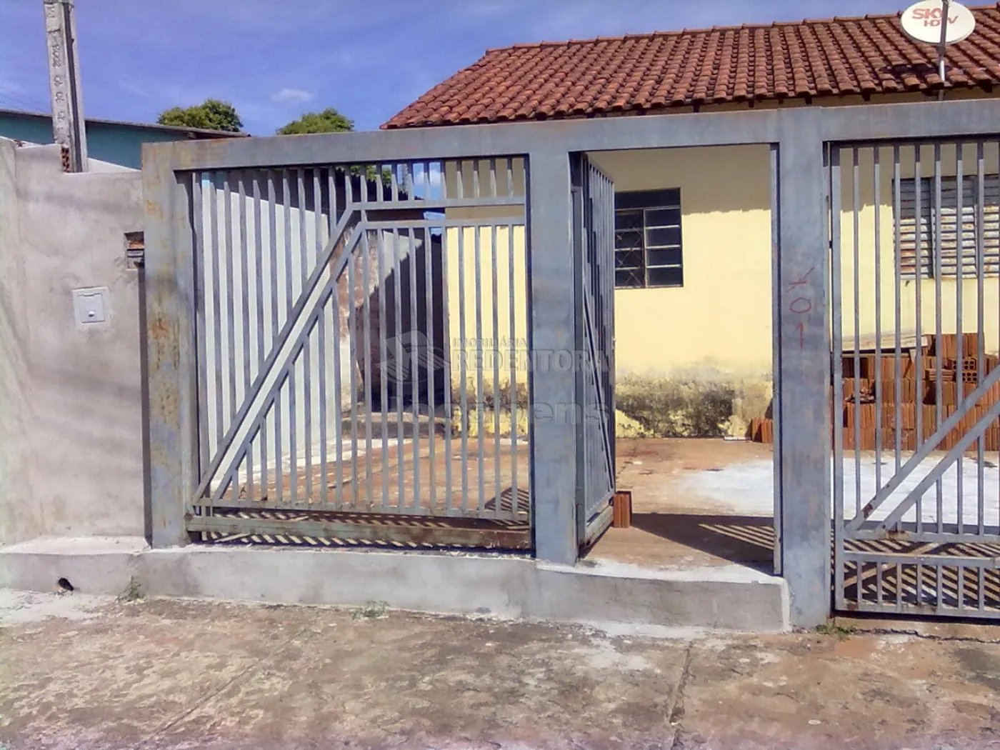 Comprar Casa / Padrão em São José do Rio Preto R$ 130.000,00 - Foto 4
