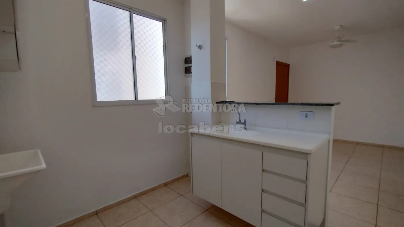 Comprar Apartamento / Padrão em São José do Rio Preto R$ 172.000,00 - Foto 4