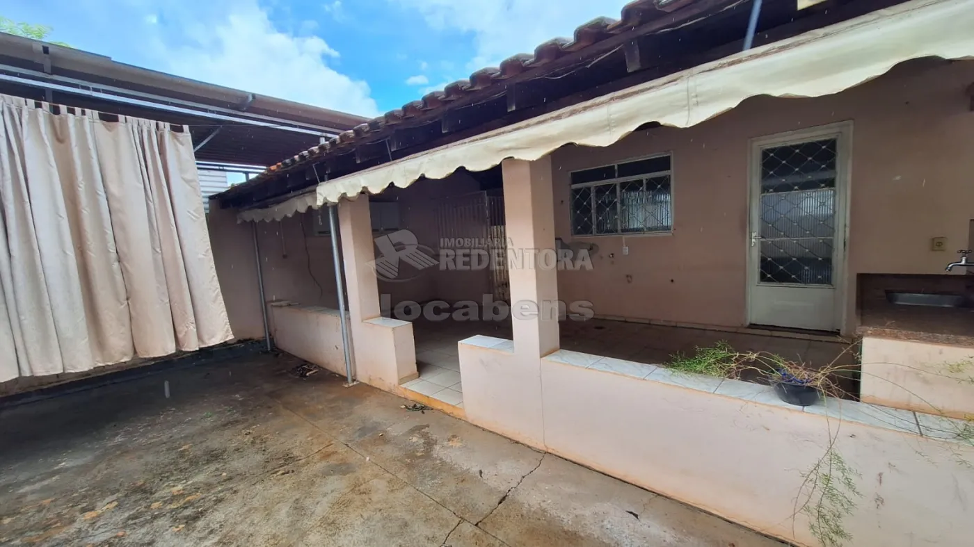 Alugar Casa / Padrão em São José do Rio Preto R$ 1.800,00 - Foto 17