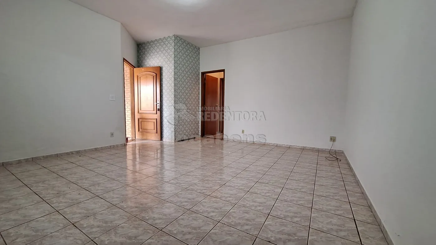 Alugar Casa / Padrão em São José do Rio Preto R$ 1.800,00 - Foto 13