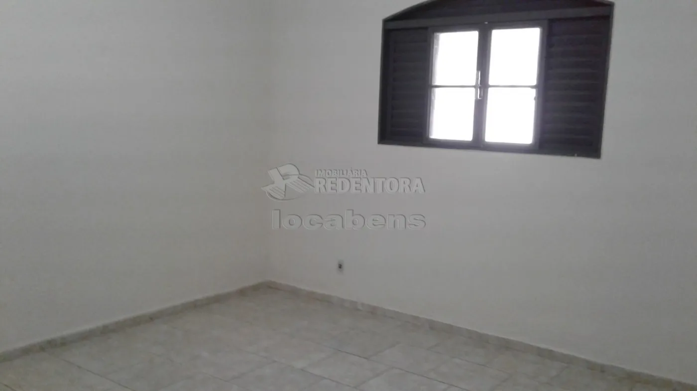 Comprar Casa / Padrão em São José do Rio Preto R$ 400.000,00 - Foto 2