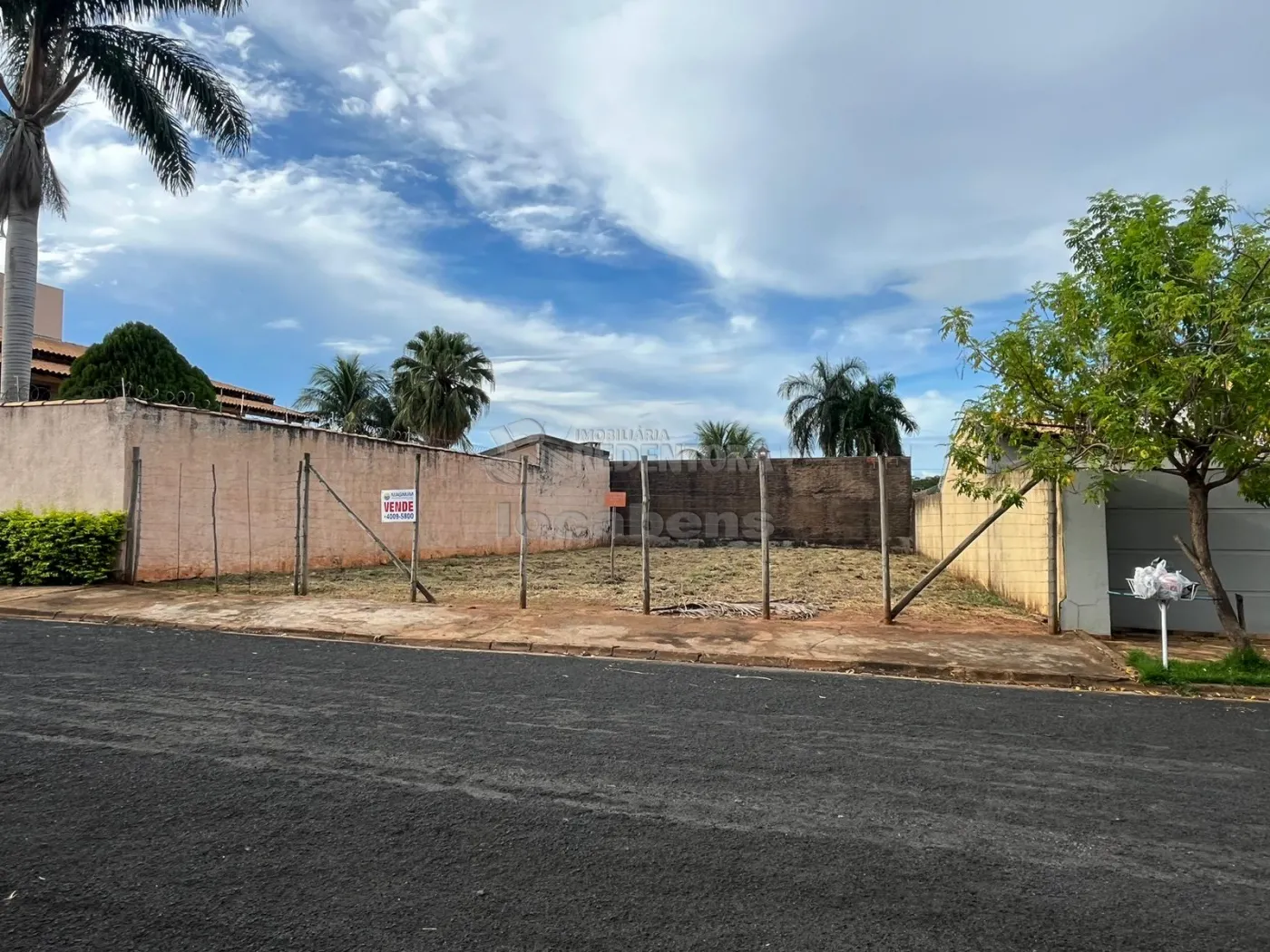 Comprar Terreno / Padrão em São José do Rio Preto R$ 370.000,00 - Foto 1