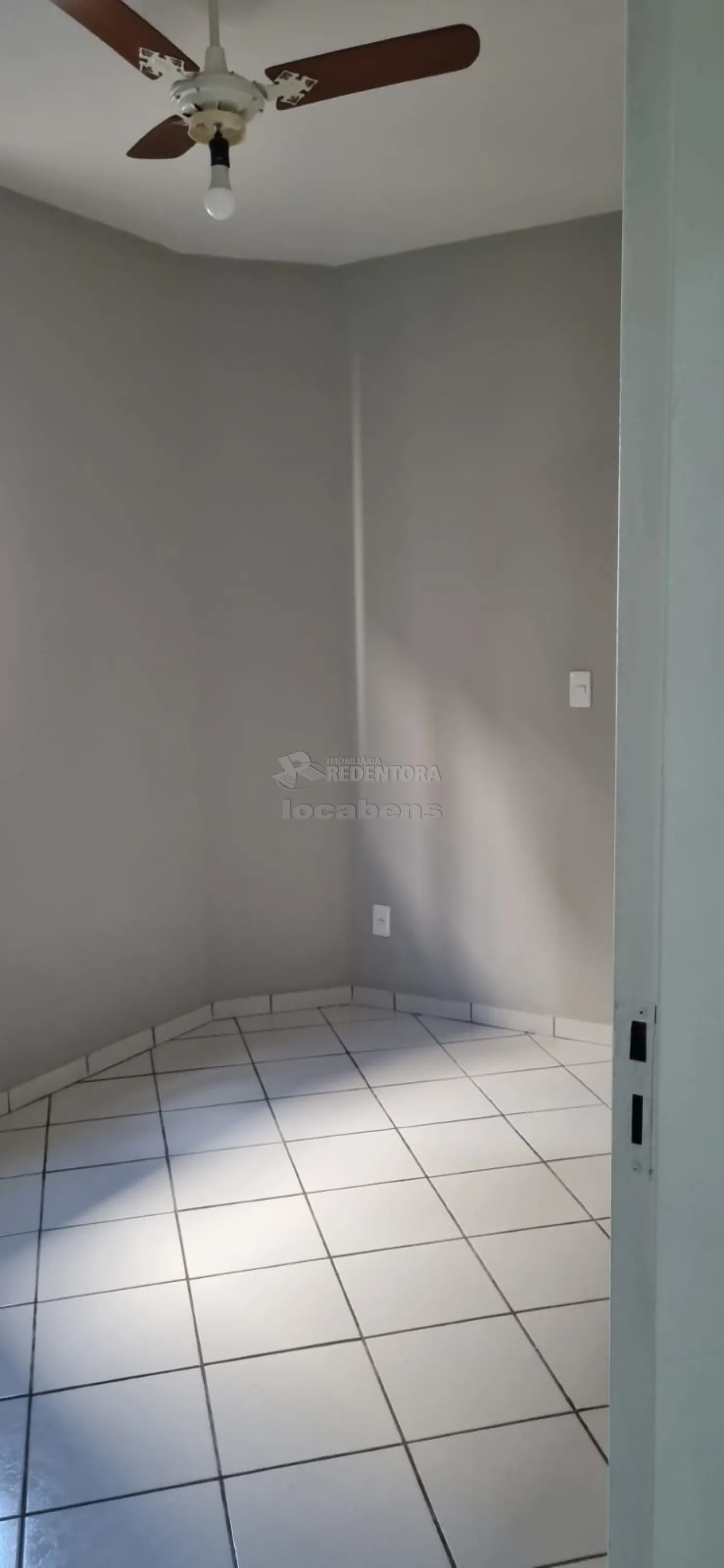 Comprar Apartamento / Padrão em São José do Rio Preto R$ 200.000,00 - Foto 3