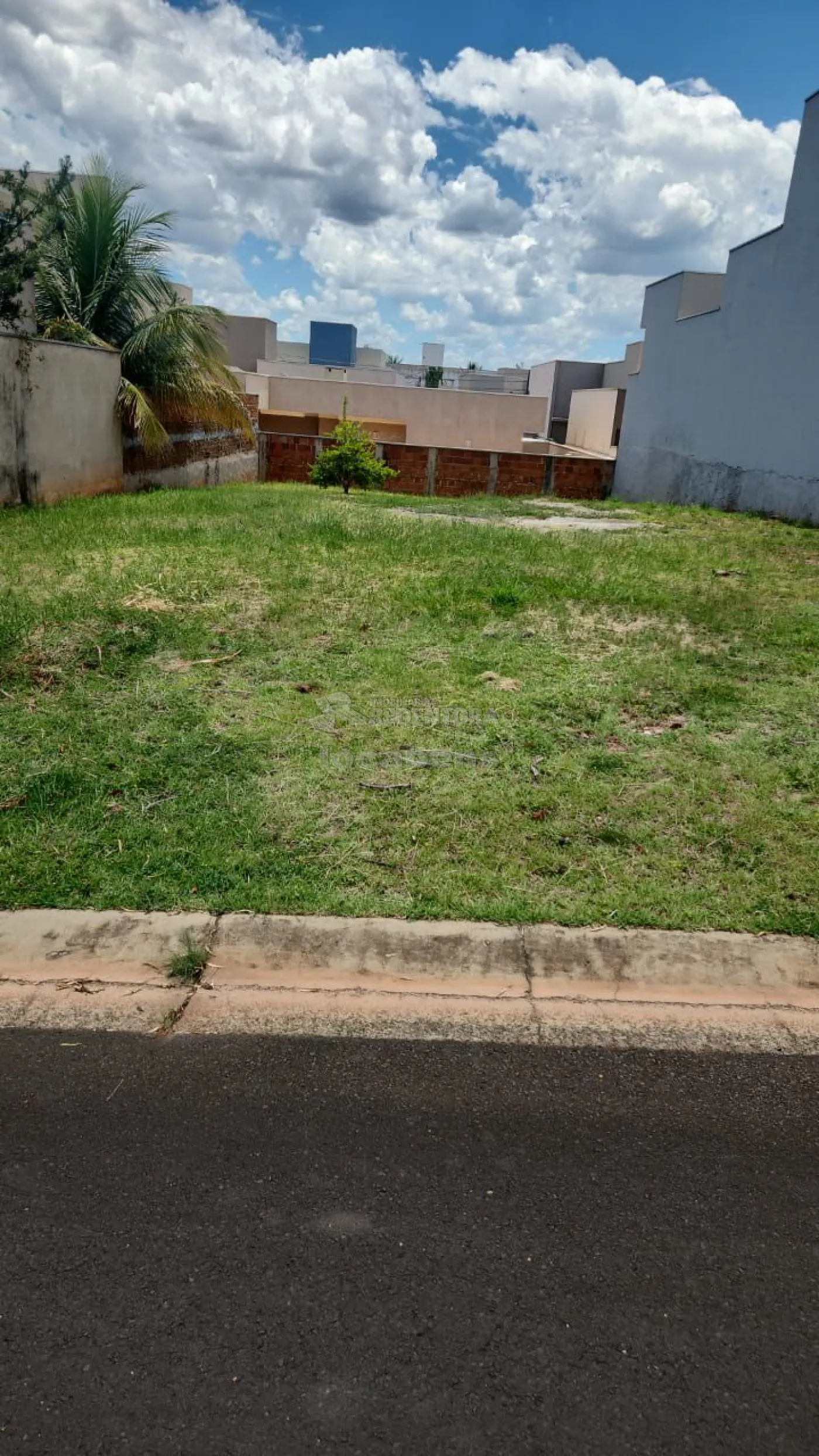 Comprar Terreno / Condomínio em São José do Rio Preto R$ 300.000,00 - Foto 1