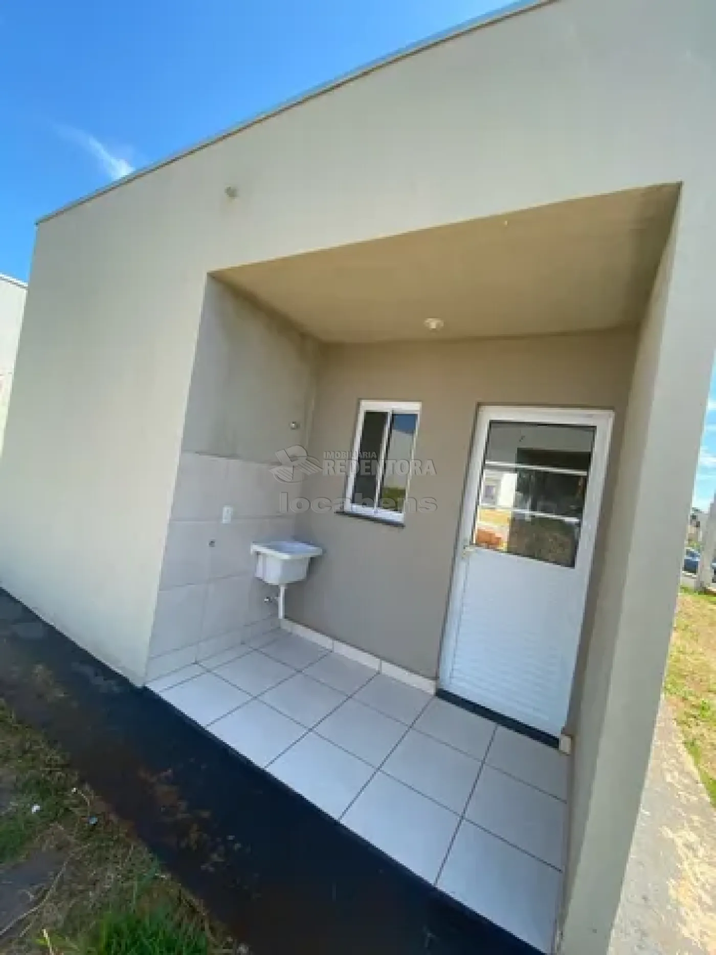 Alugar Casa / Condomínio em São José do Rio Preto R$ 800,00 - Foto 2