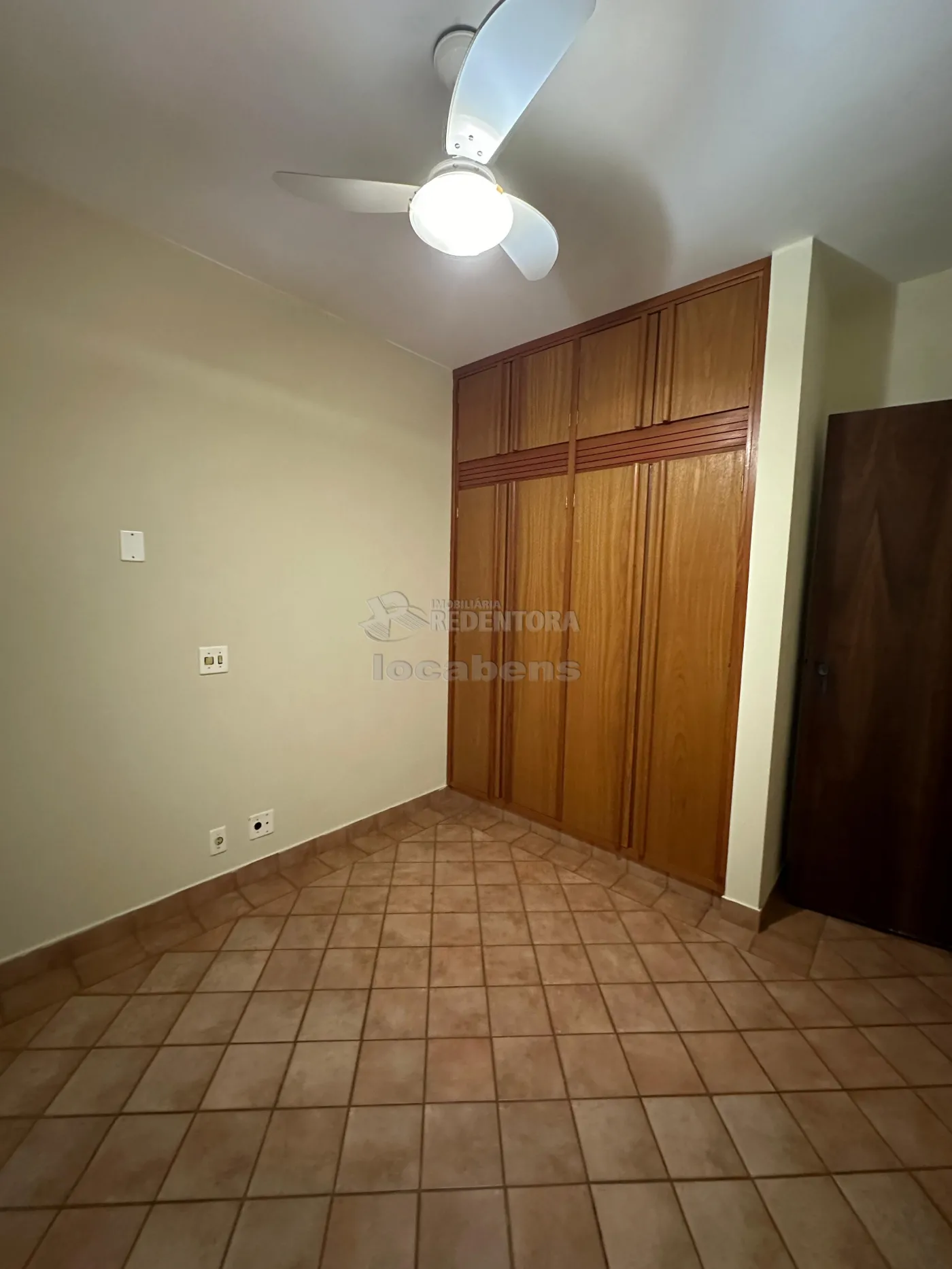 Alugar Apartamento / Padrão em São José do Rio Preto R$ 1.300,00 - Foto 16