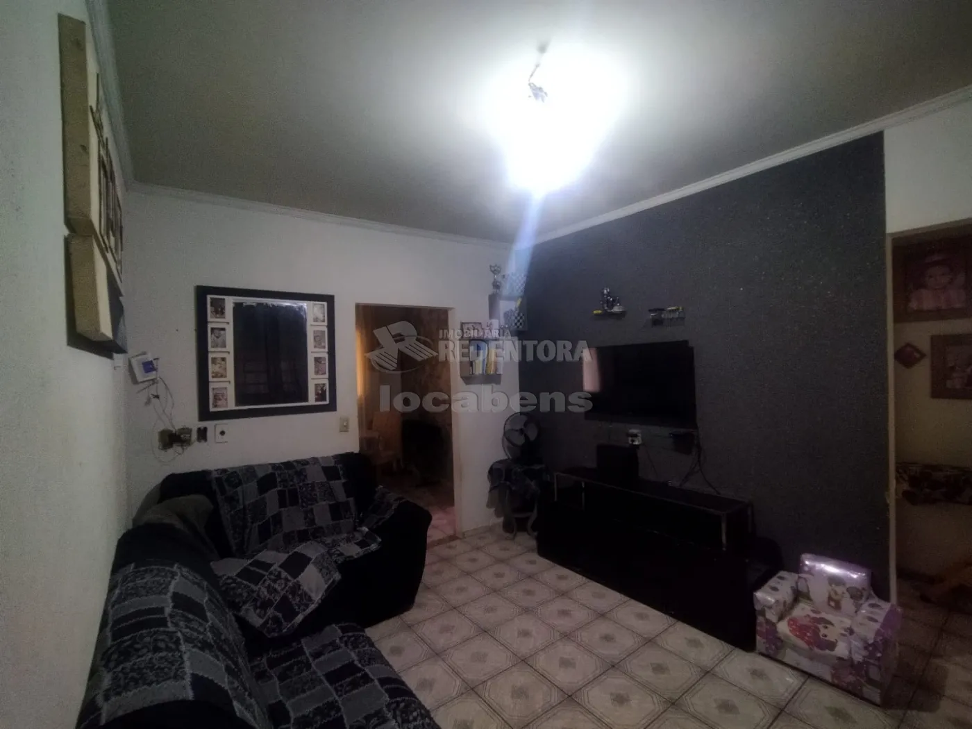 Comprar Casa / Padrão em São José do Rio Preto R$ 300.000,00 - Foto 4