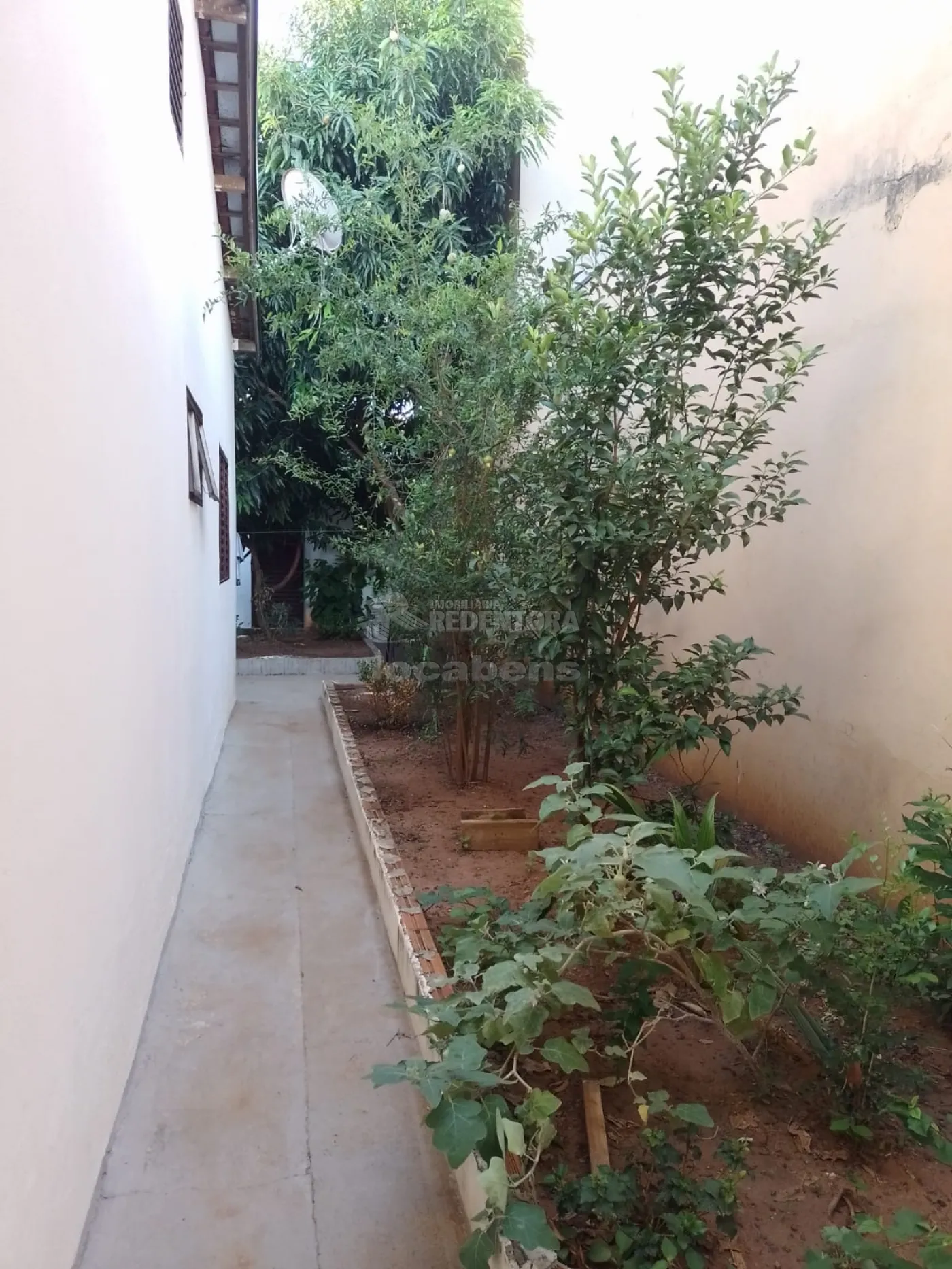 Comprar Casa / Padrão em Mirassol R$ 240.000,00 - Foto 4