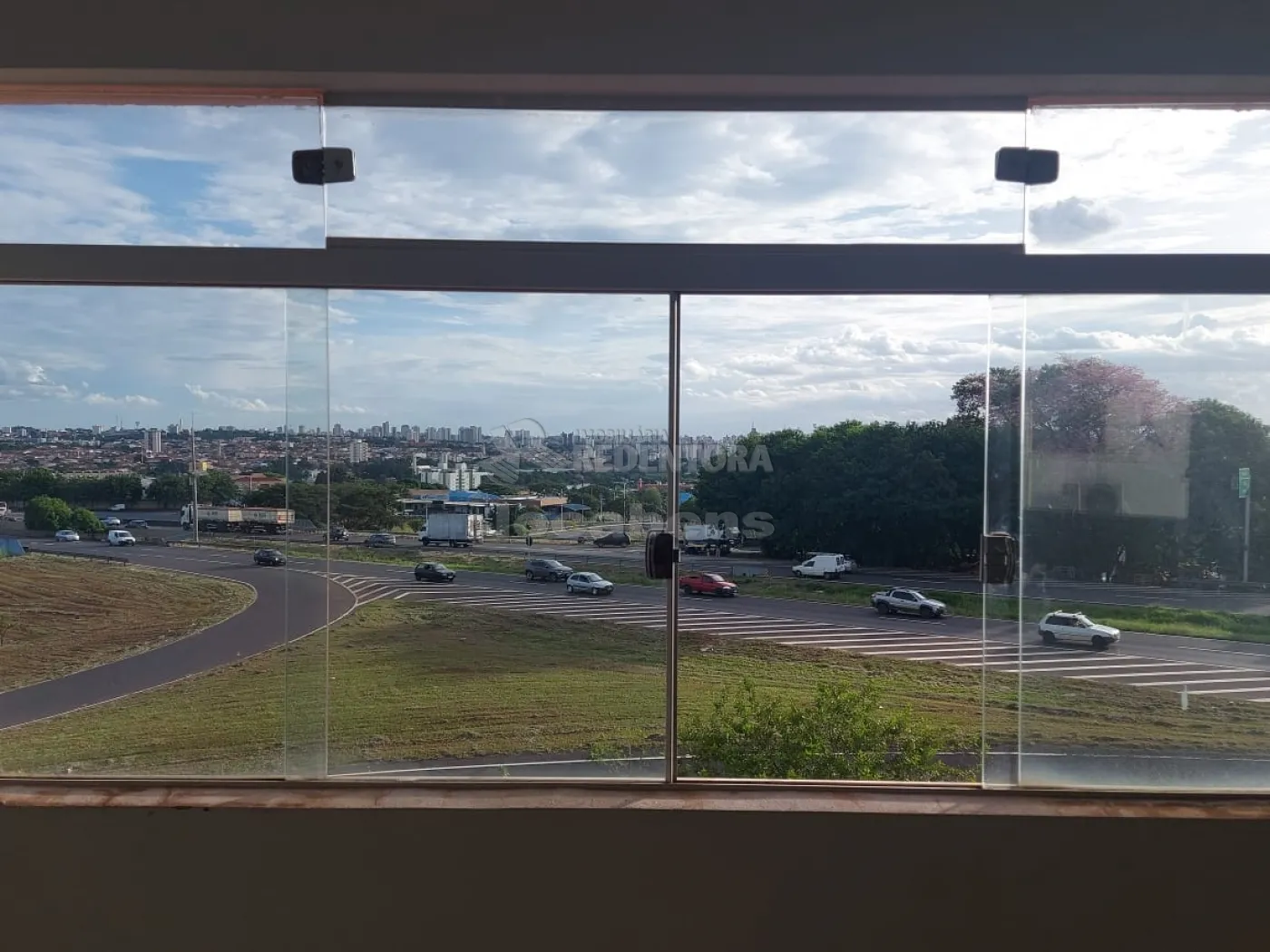 Alugar Comercial / Sala em São José do Rio Preto apenas R$ 1.800,00 - Foto 1