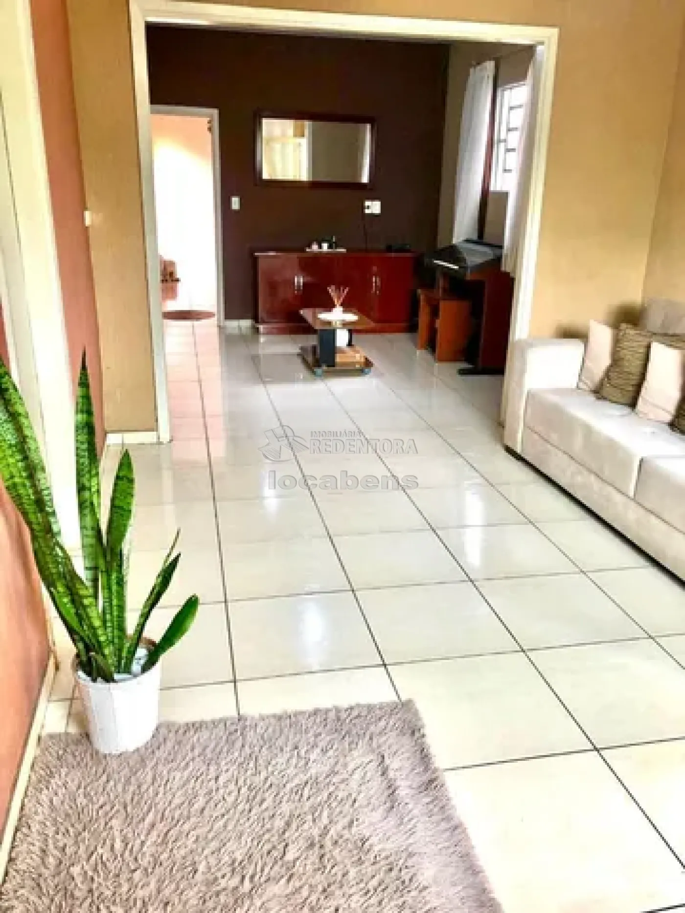 Comprar Casa / Padrão em São José do Rio Preto R$ 320.000,00 - Foto 4