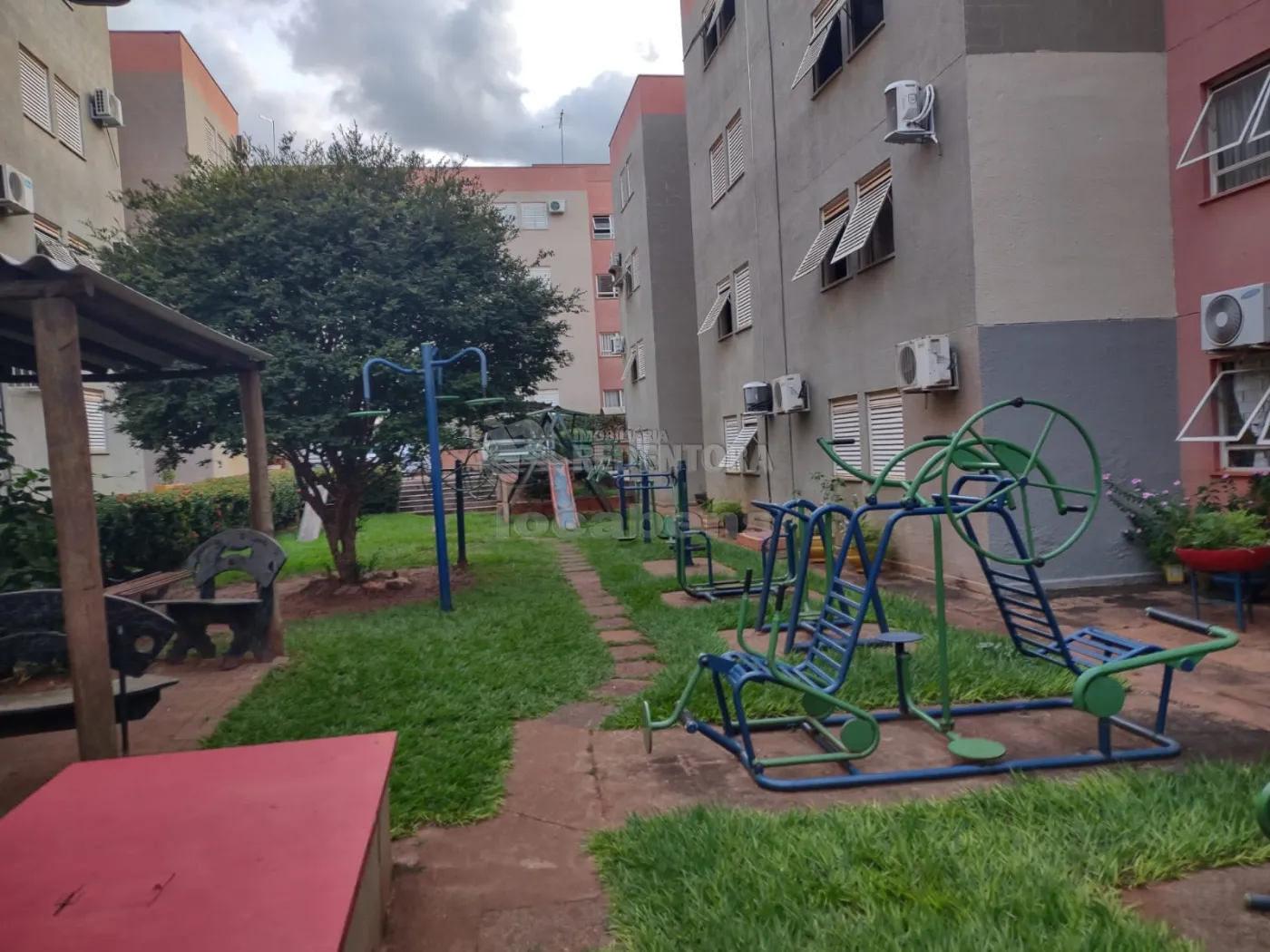 Comprar Apartamento / Padrão em São José do Rio Preto R$ 235.000,00 - Foto 16