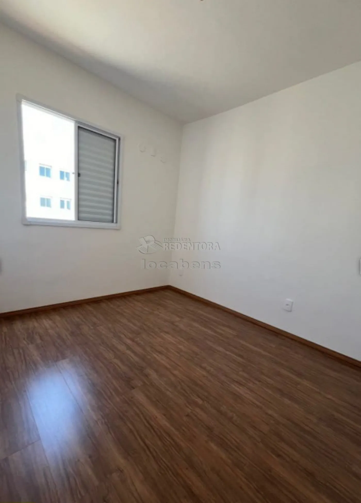 Alugar Apartamento / Padrão em São José do Rio Preto R$ 850,00 - Foto 4