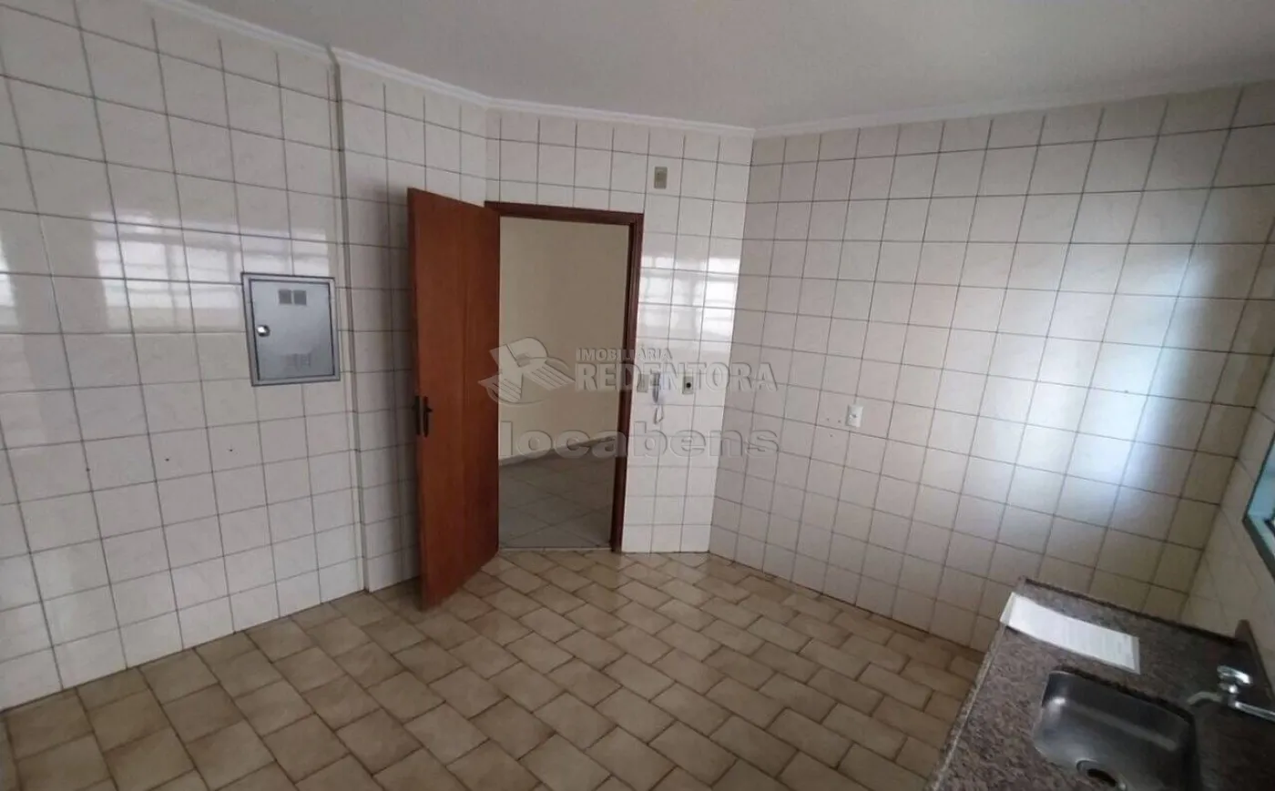Comprar Apartamento / Padrão em São José do Rio Preto R$ 230.000,00 - Foto 3