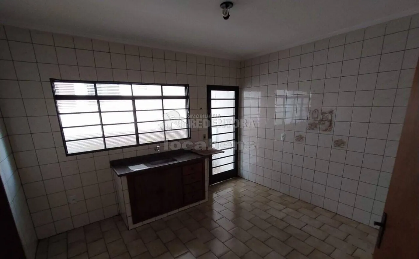 Comprar Apartamento / Padrão em São José do Rio Preto R$ 230.000,00 - Foto 2