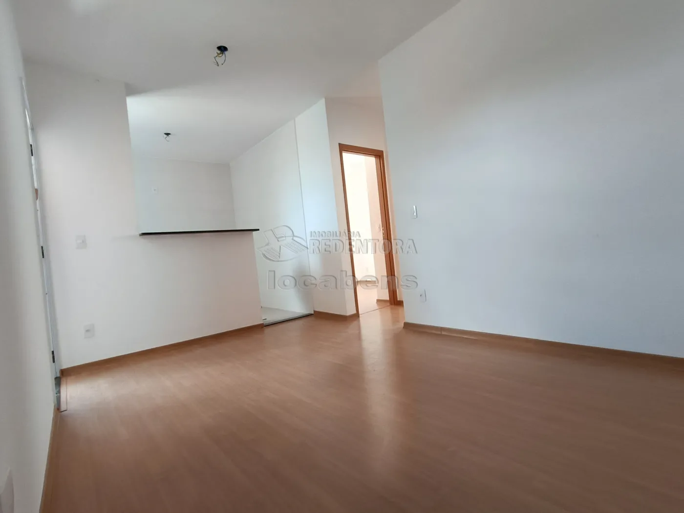 Comprar Apartamento / Padrão em São José do Rio Preto R$ 240.000,00 - Foto 1