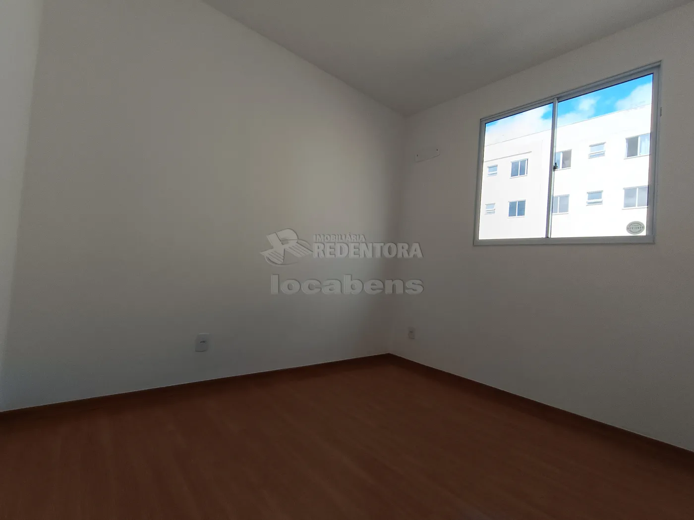 Comprar Apartamento / Padrão em São José do Rio Preto R$ 240.000,00 - Foto 4