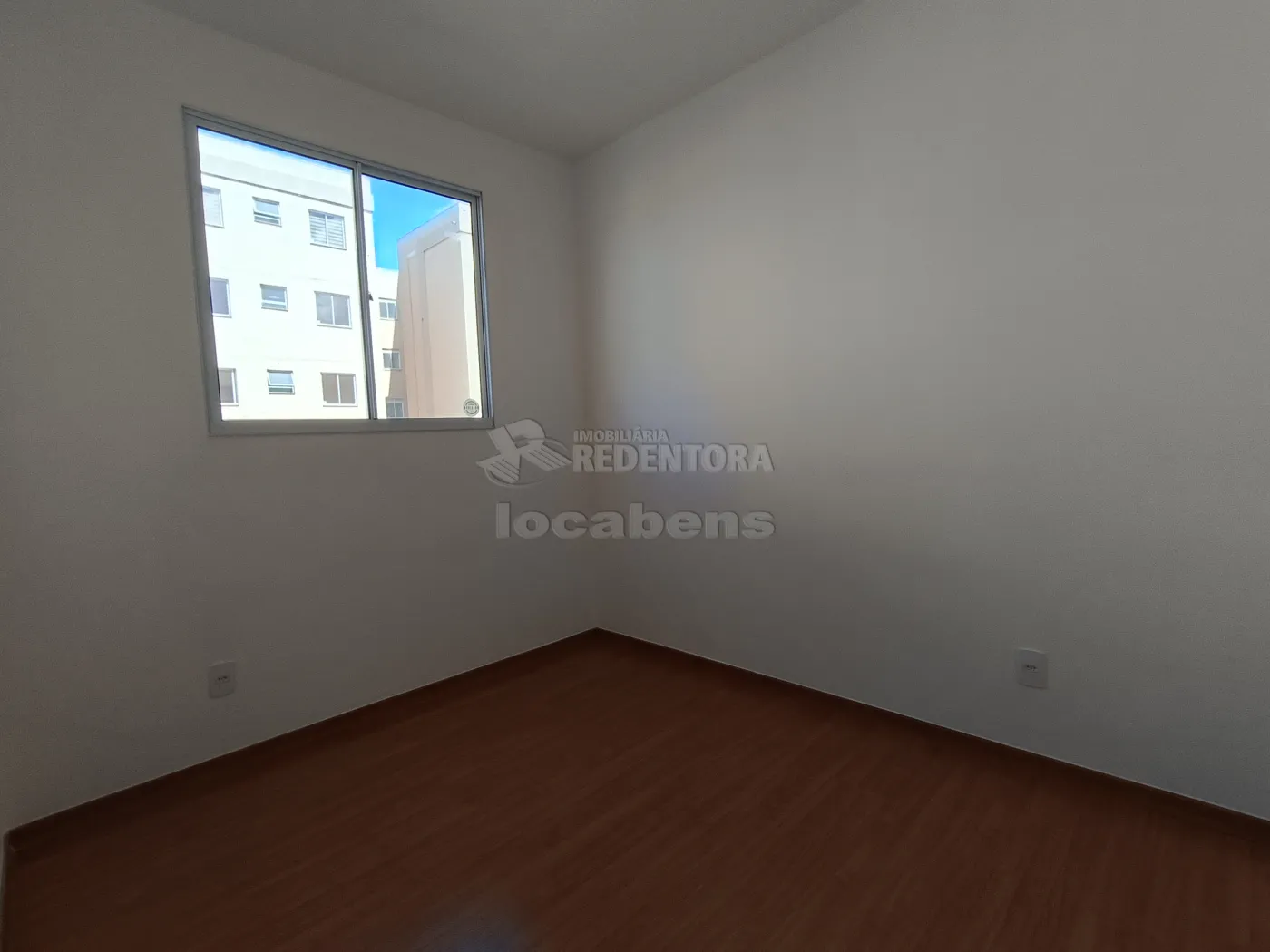 Comprar Apartamento / Padrão em São José do Rio Preto R$ 240.000,00 - Foto 5