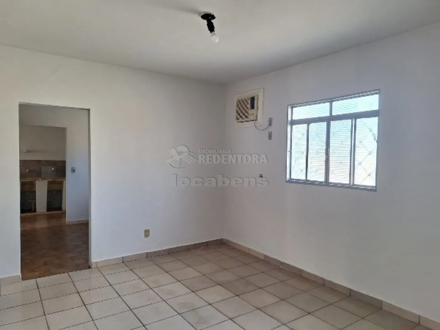 Alugar Casa / Padrão em São José do Rio Preto R$ 1.700,00 - Foto 5