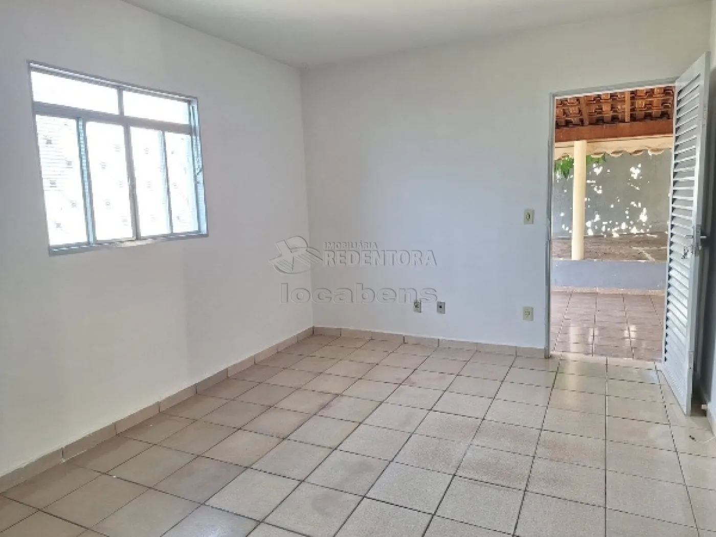 Alugar Casa / Padrão em São José do Rio Preto R$ 1.500,00 - Foto 8