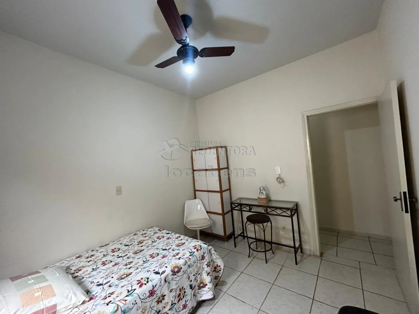 Alugar Casa / Padrão em São José do Rio Preto R$ 2.500,00 - Foto 4