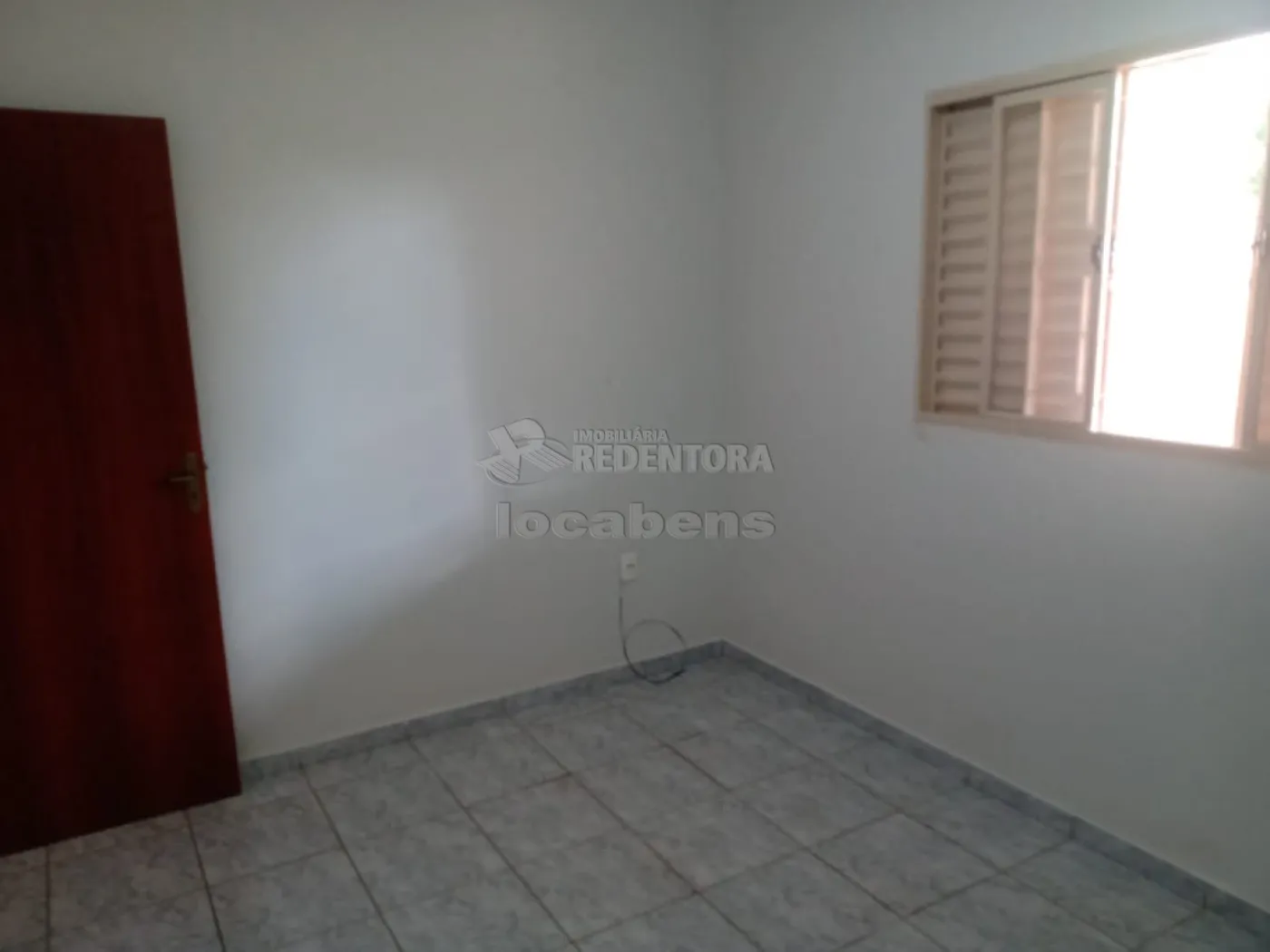 Alugar Casa / Padrão em São José do Rio Preto R$ 1.200,00 - Foto 8