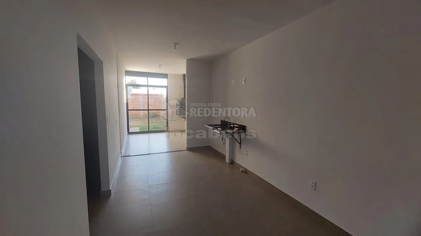 Alugar Casa / Condomínio em São José do Rio Preto R$ 2.500,00 - Foto 1