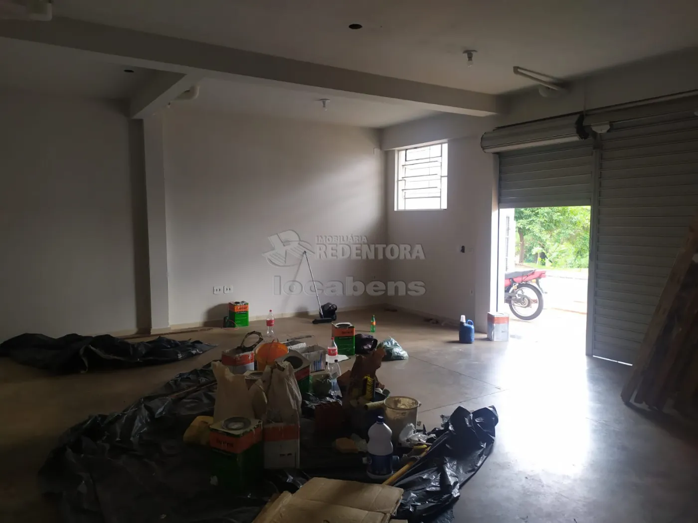 Alugar Comercial / Salão em São José do Rio Preto apenas R$ 1.000,00 - Foto 1