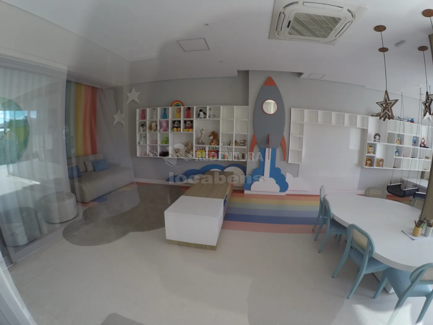 Apartamento à venda com 3 quartos, 197m² - Foto 35