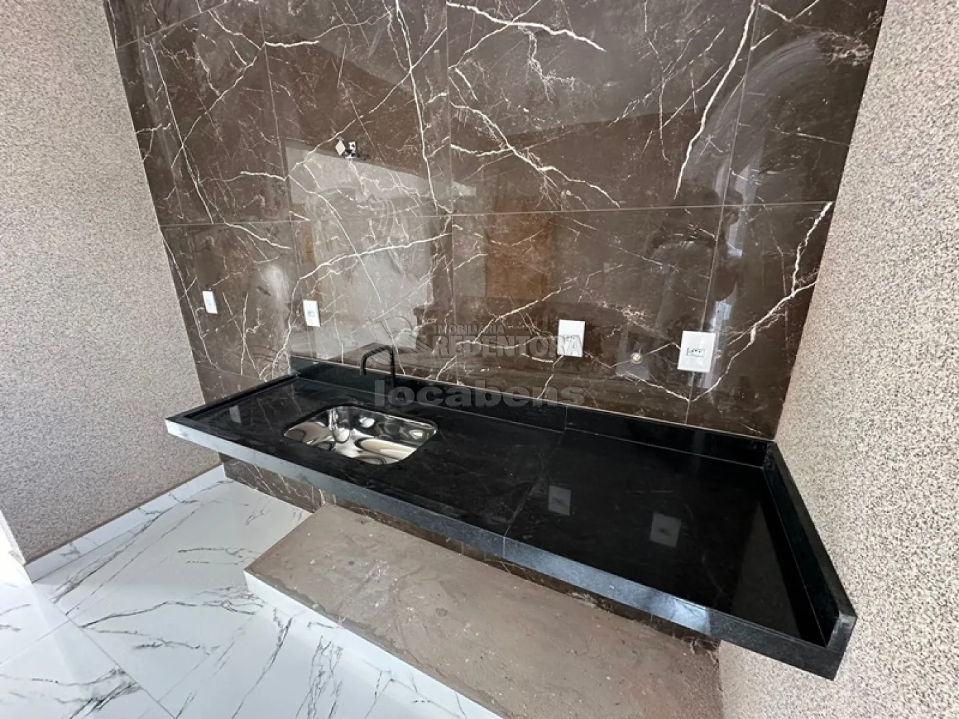Casa à venda com 3 quartos, 80m² - Foto 5